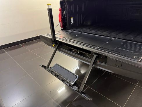 Certified 2025 Ford F150 Raptor AWD/4WD image 43