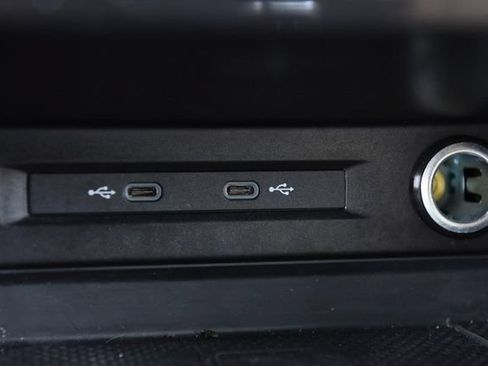 Certified 2023 Volkswagen Tiguan SE FWD image 15