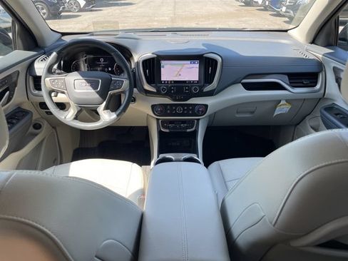 Used 2022 GMC Terrain Denali w/ Denali Premium Package AWD/4WD image 21