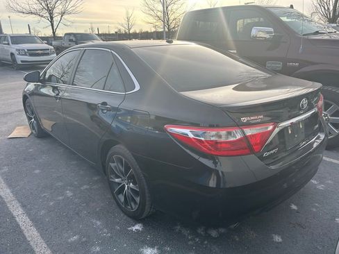 Used 2015 Toyota Camry XSE image 4