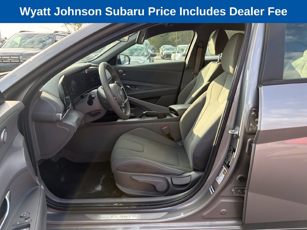 Used 2024 Hyundai Elantra SEL FWD image 20