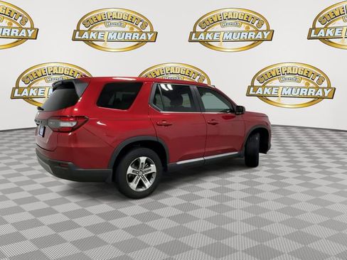 Used 2024 Honda Pilot EX-L image 3