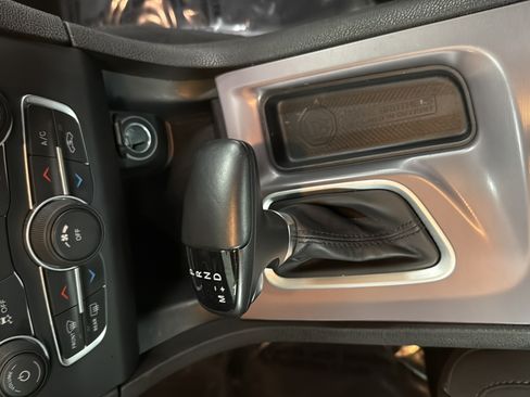 Used 2023 Dodge Charger SXT RWD image 18