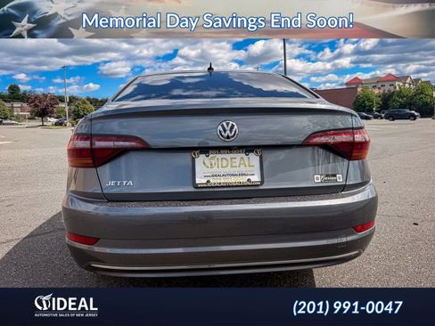 Used 2019 Volkswagen Jetta SE w/ Cold Weather Package FWD image 6