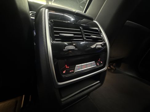 Used 2020 BMW X5 M50i AWD/4WD image 24