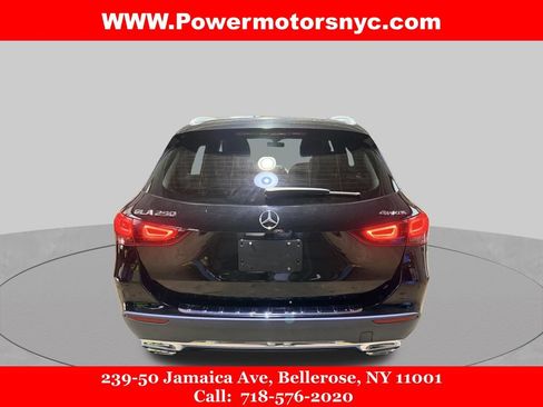 Used 2021 Mercedes-Benz GLA 250 4MATIC w/ Premium Package image 5