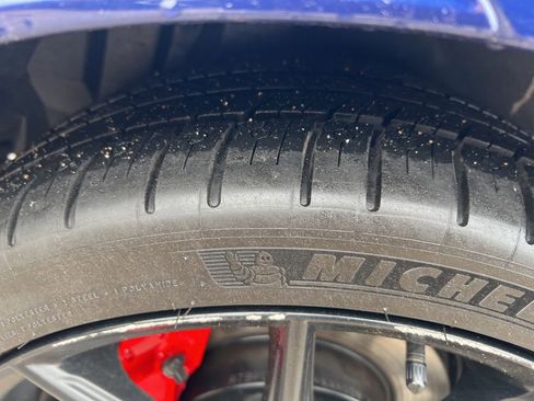 Used 2025 Toyota GR86 Premium w/ Performance Package image 29