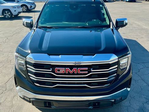 Used 2022 GMC Sierra 1500 SLT image 11