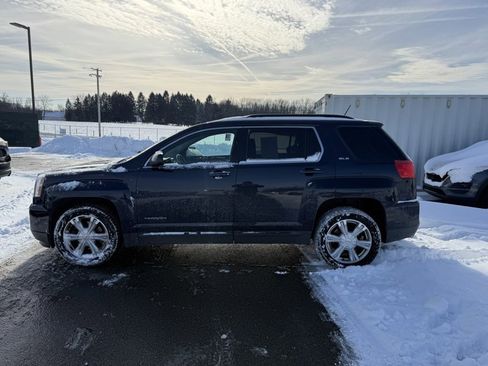 Used 2017 GMC Terrain SLE w/ Convenience Package image 8