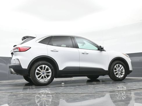 Used 2020 Ford Escape SE AWD/4WD image 40