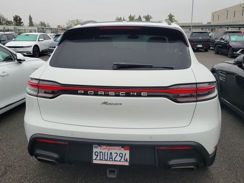 Used 2022 Porsche Macan AWD/4WD image 5