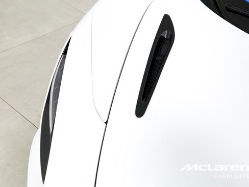 New 2026 McLaren 750S Spider RWD image 32