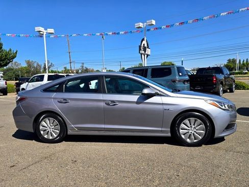 Used 2016 Hyundai Sonata SE FWD image 7