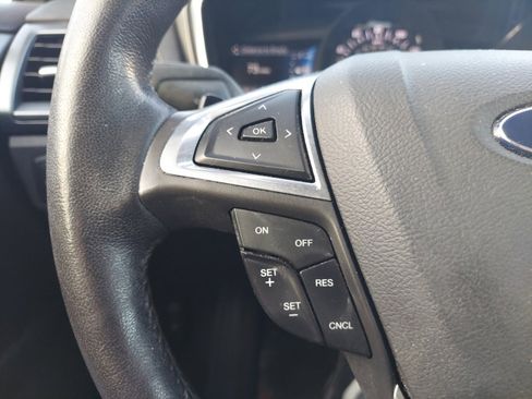 Used 2016 Ford Fusion Titanium image 26