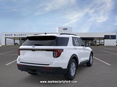 New 2026 Ford Explorer Active image 8