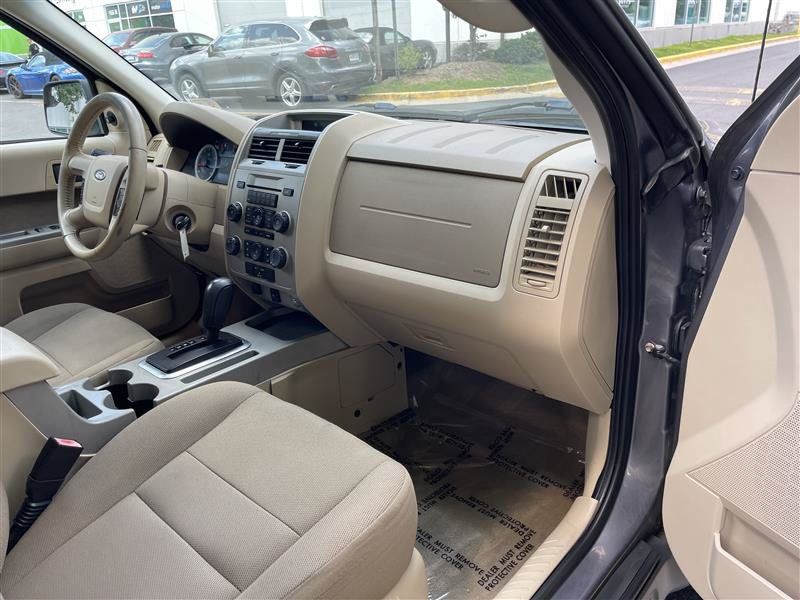 Used 2010 Ford Escape XLT FWD image 35