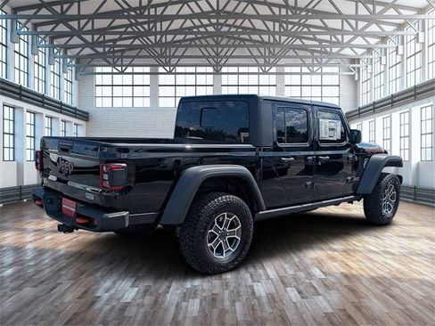 New 2025 Jeep Gladiator Mojave w/ Convenience Group image 4