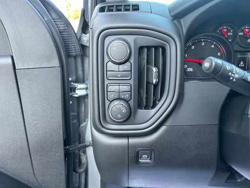 Used 2025 Chevrolet Silverado 2500 W/T AWD/4WD image 25