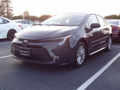 Used 2025 Toyota Corolla LE w/ LE Premium Package