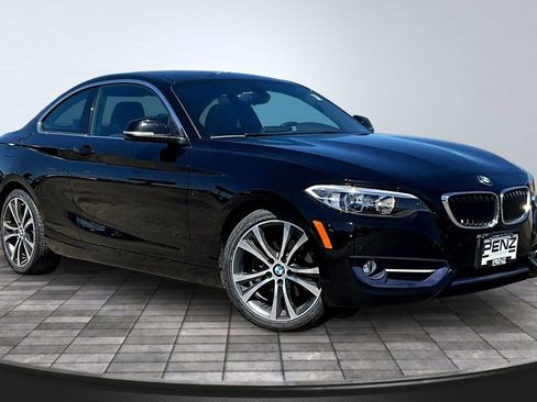 Used 2017 BMW 230i xDrive Coupe AWD/4WD image 3