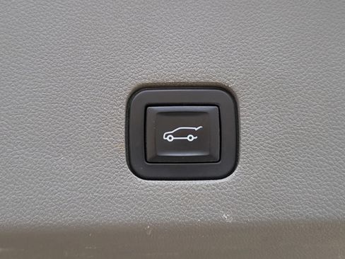 Used 2020 Cadillac XT6 Premium Luxury FWD image 11