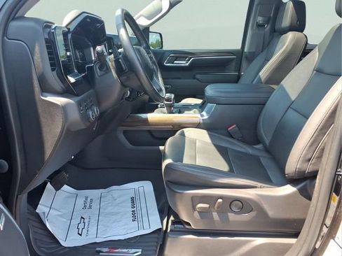 Used 2023 Chevrolet Silverado 1500 LT Trail Boss w/ LT Trail Boss Premium Package AWD/4WD image 18