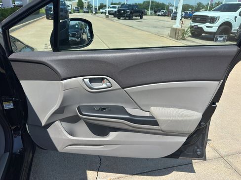 Used 2012 Honda Civic LX image 25