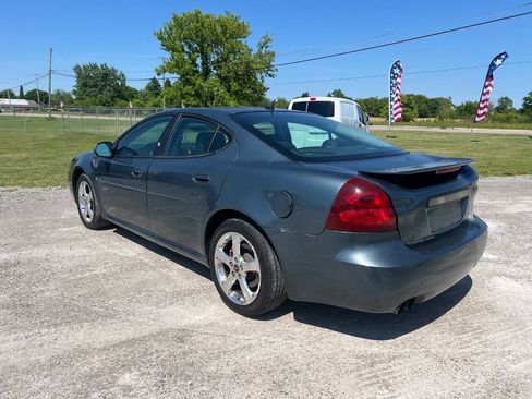 Used 2006 Pontiac Grand Prix GXP w/ Sun And Sound Package FWD image 6
