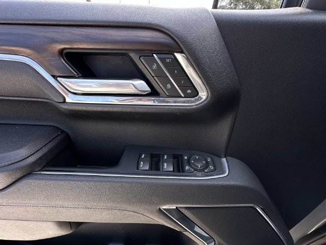Certified 2025 GMC Sierra 1500 SLT AWD/4WD image 20