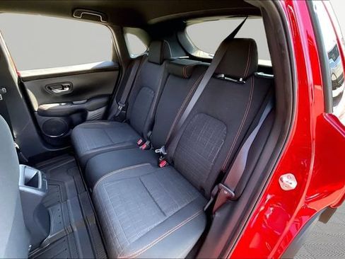 Used 2025 Honda HR-V Sport image 16