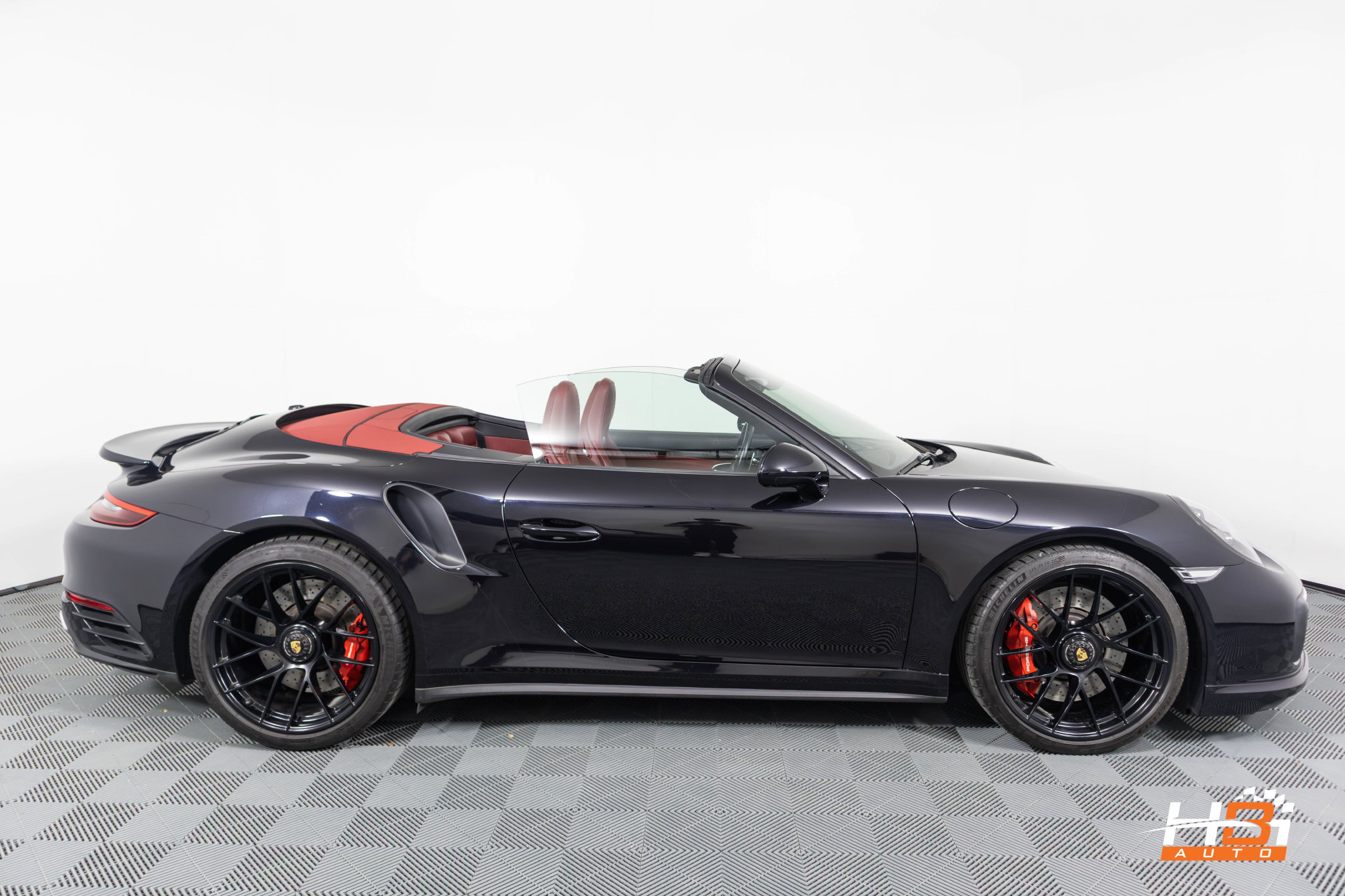 Used 2019 Porsche 911 Turbo AWD/4WD image 12