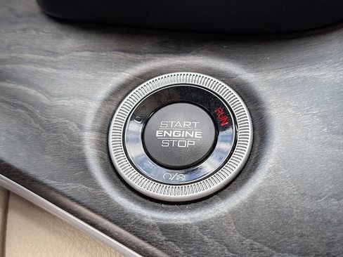 Used 2022 Jeep Grand Cherokee L Limited image 31