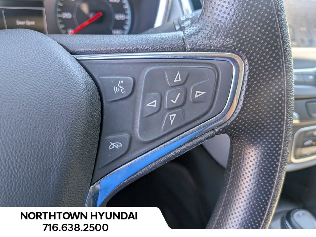 Used 2020 Chevrolet Equinox LS FWD image 23