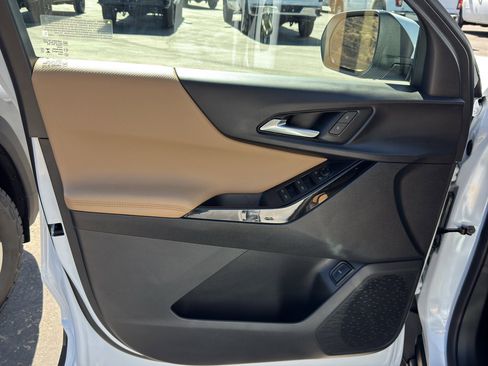 New 2026 Chevrolet Equinox ACTIV image 18