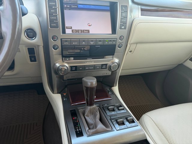 Used 2016 Lexus GX 460 Luxury AWD/4WD image 12