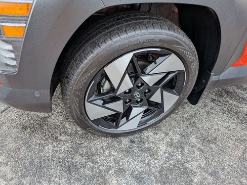 Used 2024 Hyundai Kona Limited AWD/4WD image 10