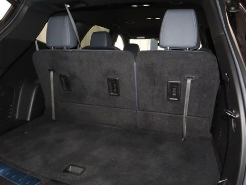 Used 2023 Buick Enclave Essence FWD image 16