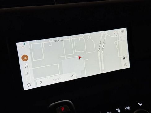 Used 2022 Land Rover Defender 110 S image 28