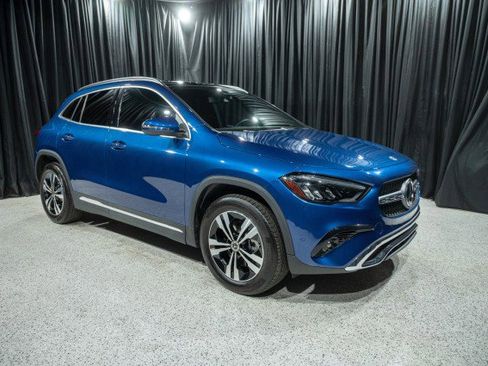 Certified 2025 Mercedes-Benz GLA 250 image 3