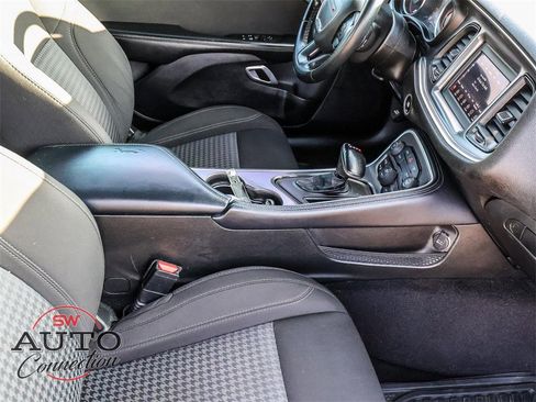 Used 2021 Dodge Challenger SXT image 14