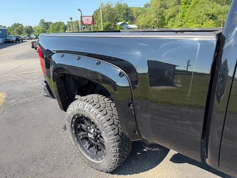Used 2013 Chevrolet Silverado 2500 LTZ w/ Z71 Appearance Package AWD/4WD image 18