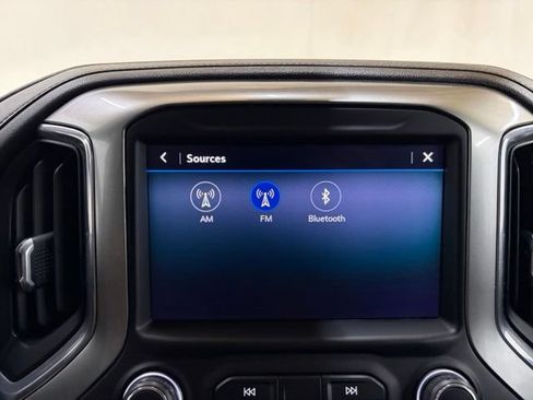 Used 2020 Chevrolet Silverado 1500 LT w/ True North Edition AWD/4WD image 36