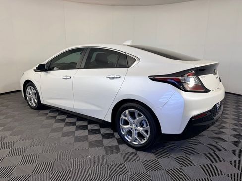 Used 2018 Chevrolet Volt Premier w/ Driver Confidence Package image 8