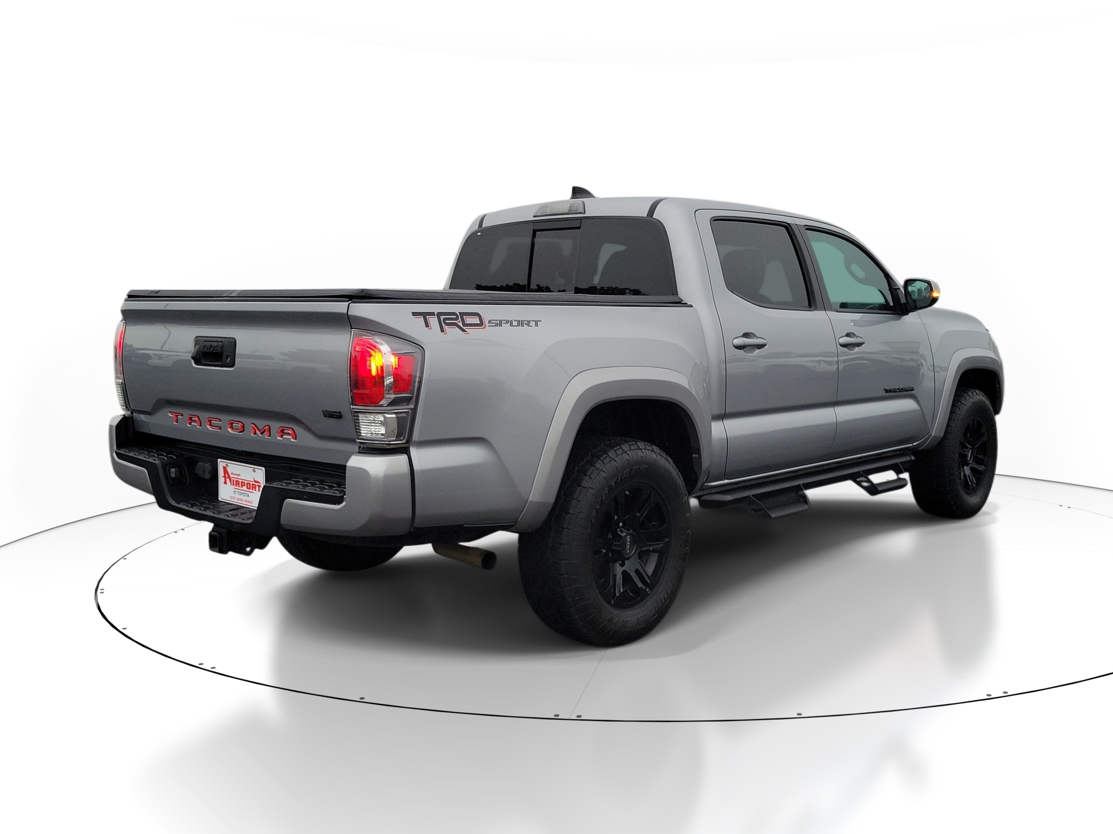 Used 2020 Toyota Tacoma TRD Sport RWD image 4