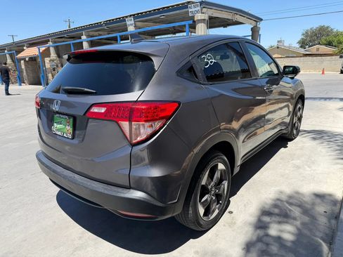 Used 2018 Honda HR-V EX image 7