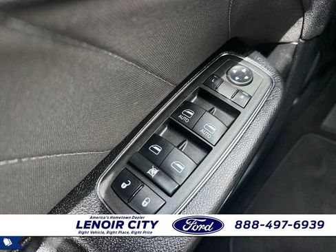 Used 2022 Dodge Charger SXT w/ Blacktop Package RWD image 18