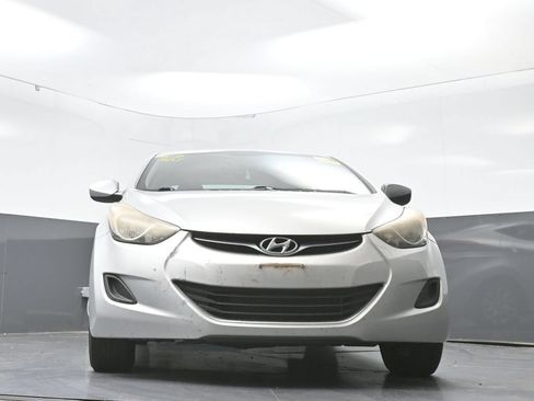 Used 2012 Hyundai Elantra GLS FWD image 23
