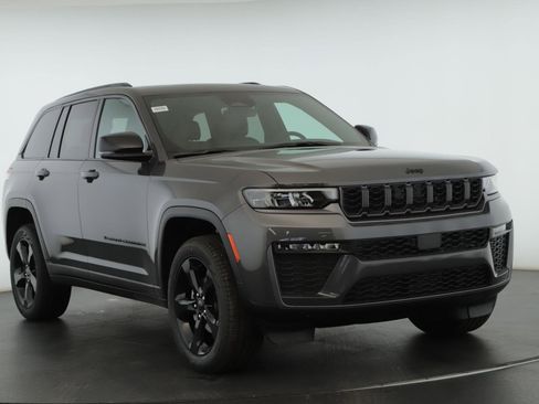 New 2026 Jeep Grand Cherokee Limited w/ Limited Altitude Package image 1
