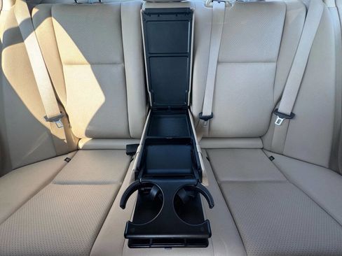 Used 2012 Mercedes-Benz C 300 4MATIC Sedan image 36