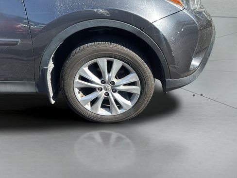 Used 2013 Toyota RAV4 Limited FWD image 34
